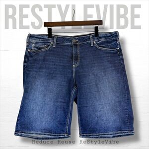 SILVER JEANS CO Women’s Size 20W Denim Shorts Bermuda Suki Style Americana